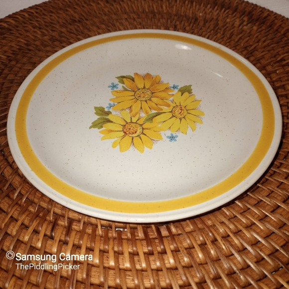 Vintage Melody Small/Salad Plate Montgomery Ward - Picture 8 of 11